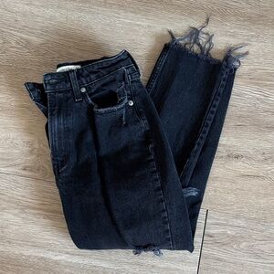 Abercrombie & Fitch Women’s Black Frayed The Mom High Rise Jeans Curve Love Fit